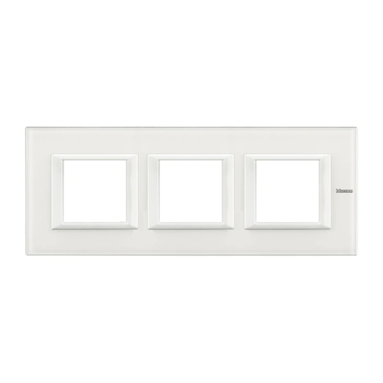 Стъклена тройна рамка, white glass, bticino, axolute, ha4802m3hvbb  
