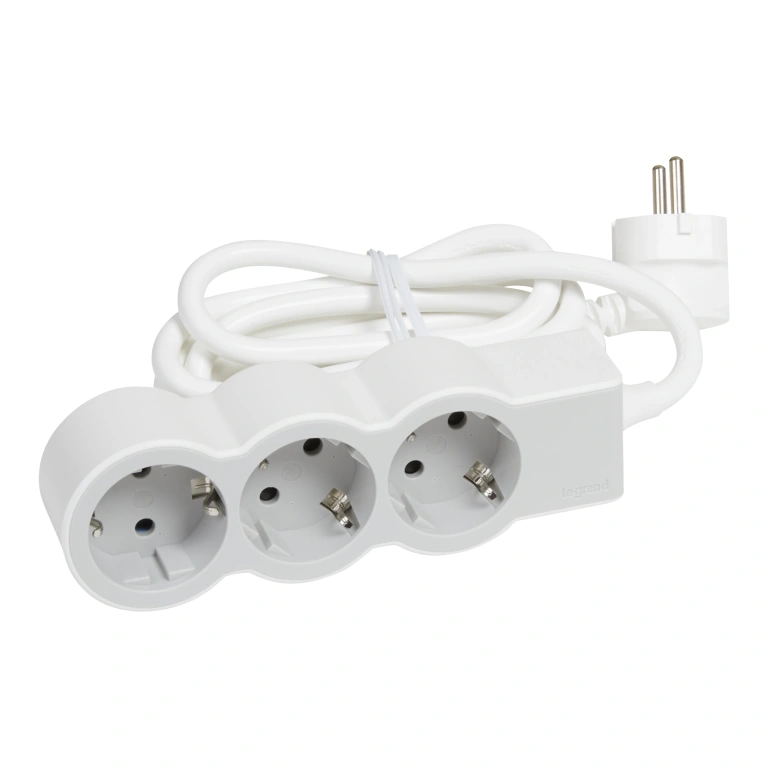 (copy) разклонител 3X2P+E, с кабел 1,5 метра, бял, Standard NEW, legrand, 694549