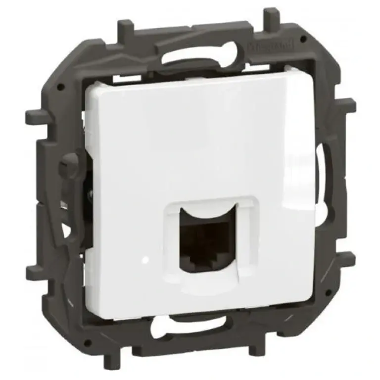 Розетка rj45 cat6 utp, new niloe, legrand, бял, NP4304WH