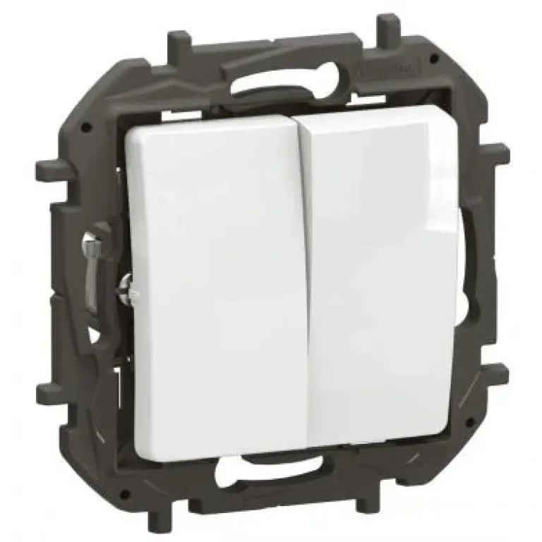 Двоен ключ сх.5, 10ах, new niloe, legrand, бял, NP2120WH