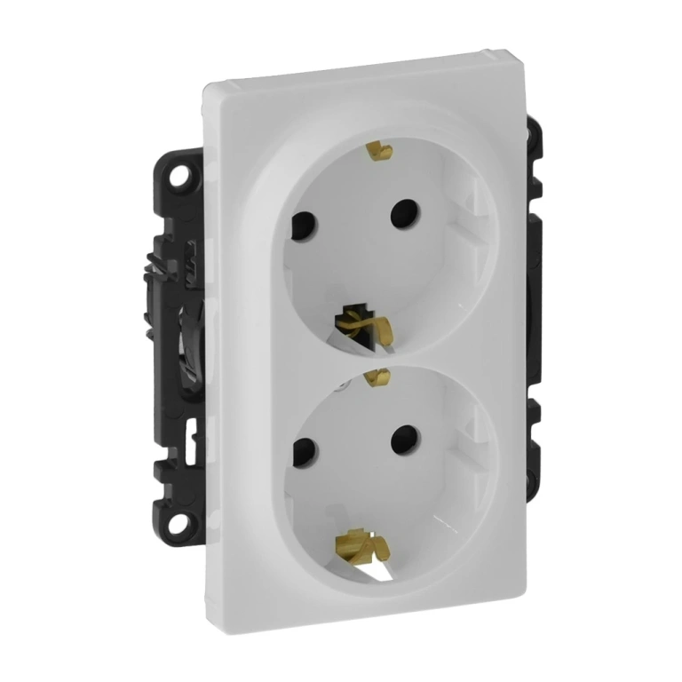 двоен контакт шуко, бял, legrand, valena life, 753126