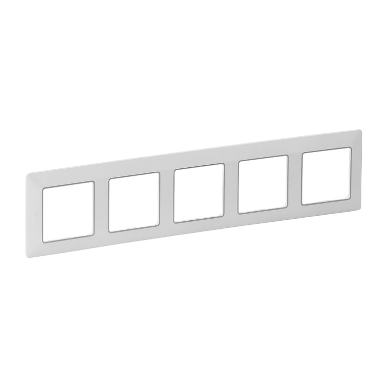 pvc петорна рамка, бяла с хром, legrand, valena life, 754035
