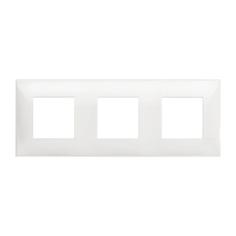 PVC тройна рамка, white, bticino, classia, r4802m3rw