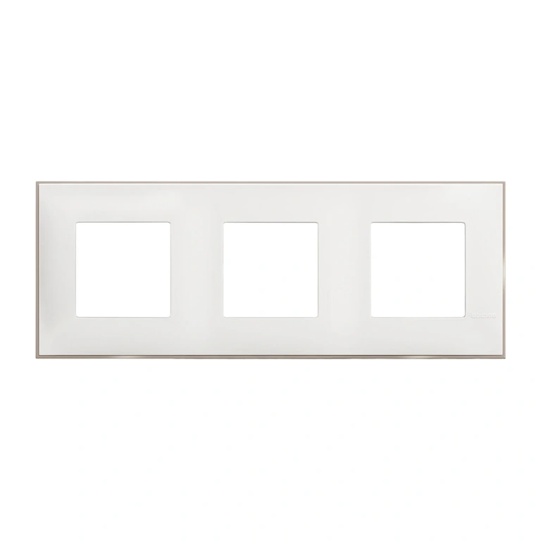 PVC тройна рамка, white satin, bticino, classia, r4802m3ws