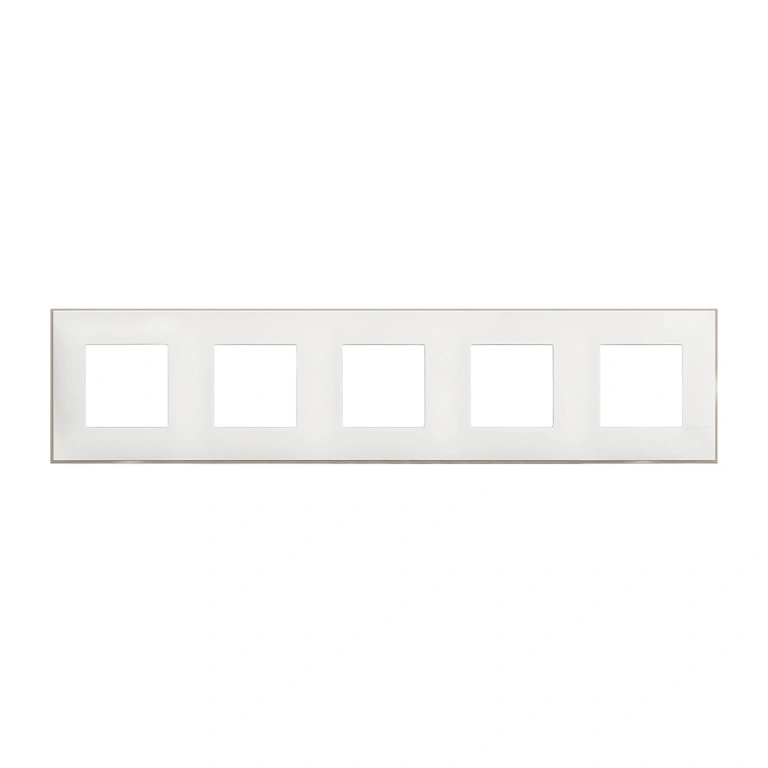 PVC петорна рамка, white satin, bticino, classia, r4802m5ws