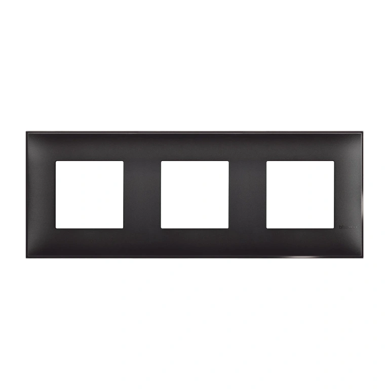 PVC тройна рамка, black satin, bticino, classia, r4802m3bg
